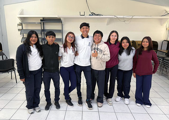 Bienvenidos COBACH 33 'Polyforum'